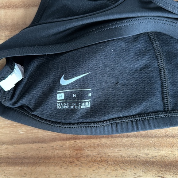 NIKE size M bras - Picture 2 of 3
